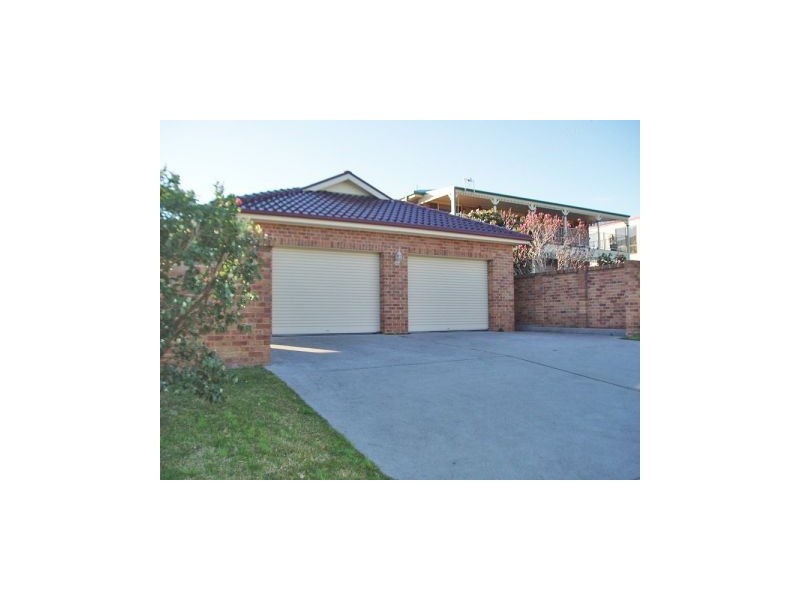 74 Orama Cres, Orient Point NSW 2540