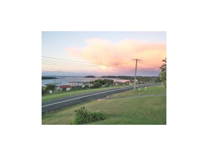 74 Orama Cres, Orient Point NSW 2540
