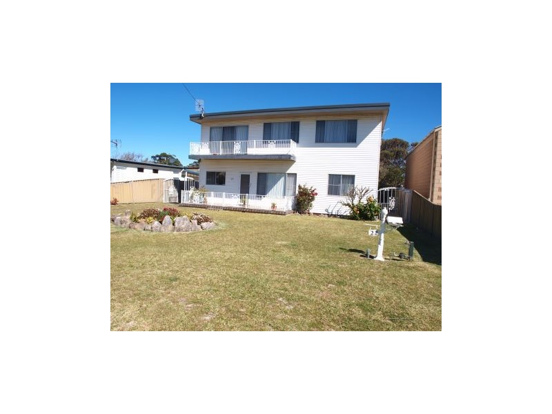 22 Lamond Street, Currarong NSW 2540