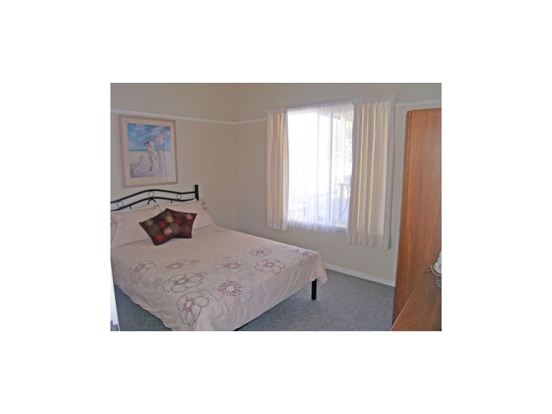 19 Eastbourne Avenue, Culburra Beach NSW 2540