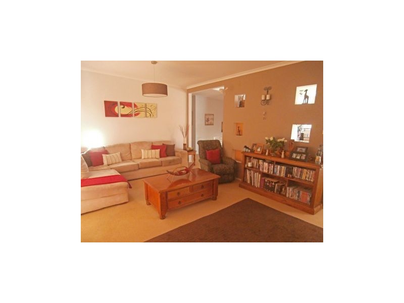 26 Deane Street, St Georges Basin NSW 2540