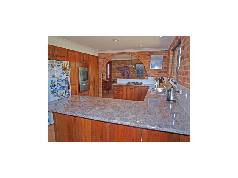 21 Callala Beach Rd, Callala Beach NSW 2540