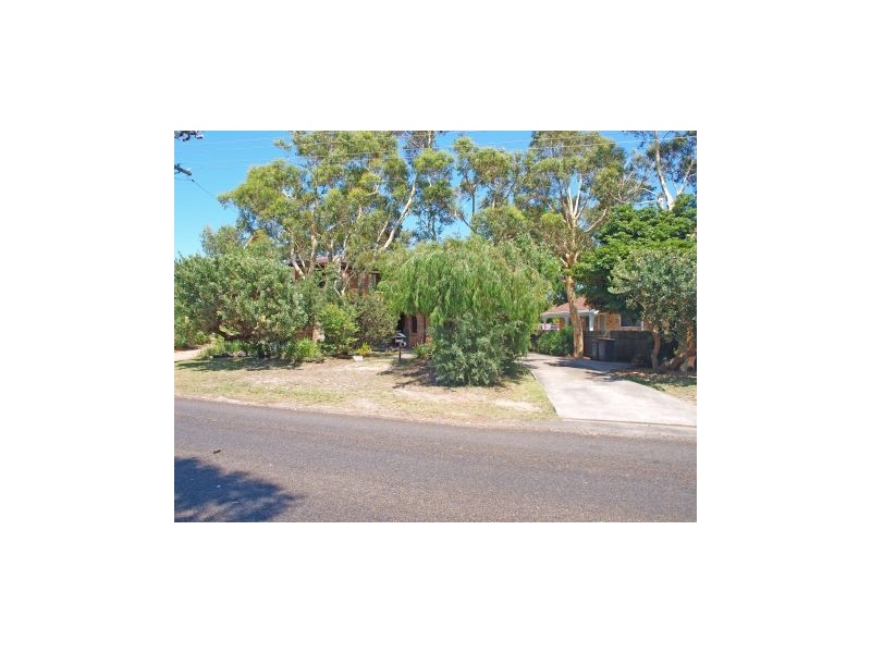 21 Callala Beach Rd, Callala Beach NSW 2540