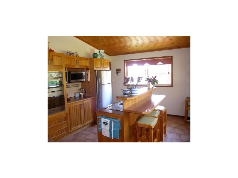 10 Orama Crescent, Orient Point NSW 2540