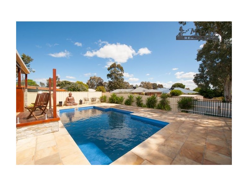 4 Mahogany Court, Thurgoona NSW 2640