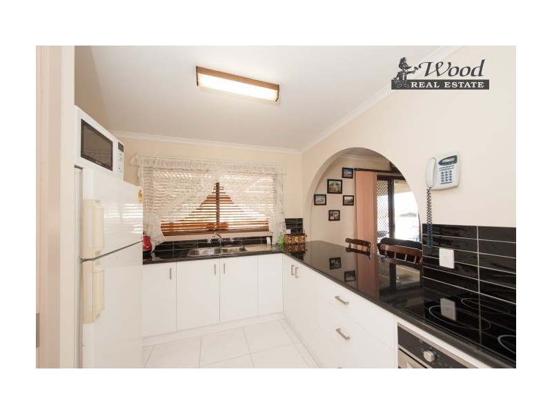 413 Colley Street, Lavington NSW 2641