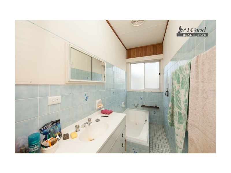 470 Griffith Road, Lavington NSW 2641