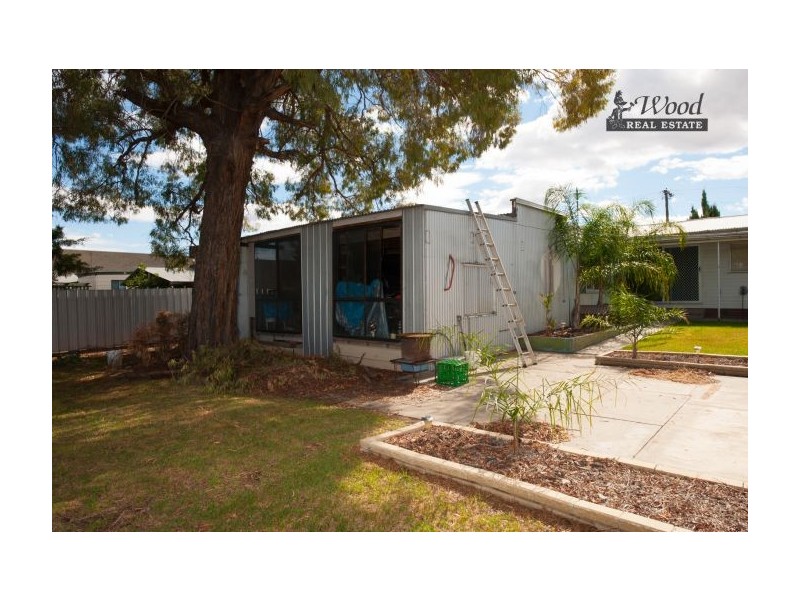 470 Griffith Road, Lavington NSW 2641