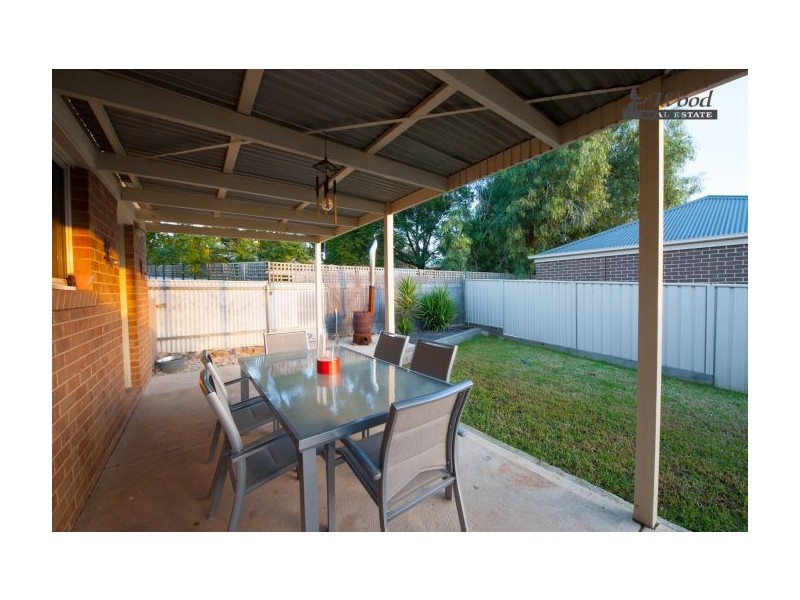 2/26 Tallowwood Street, Thurgoona NSW 2640