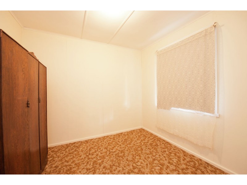 606 Kemp Street, Lavington NSW 2641