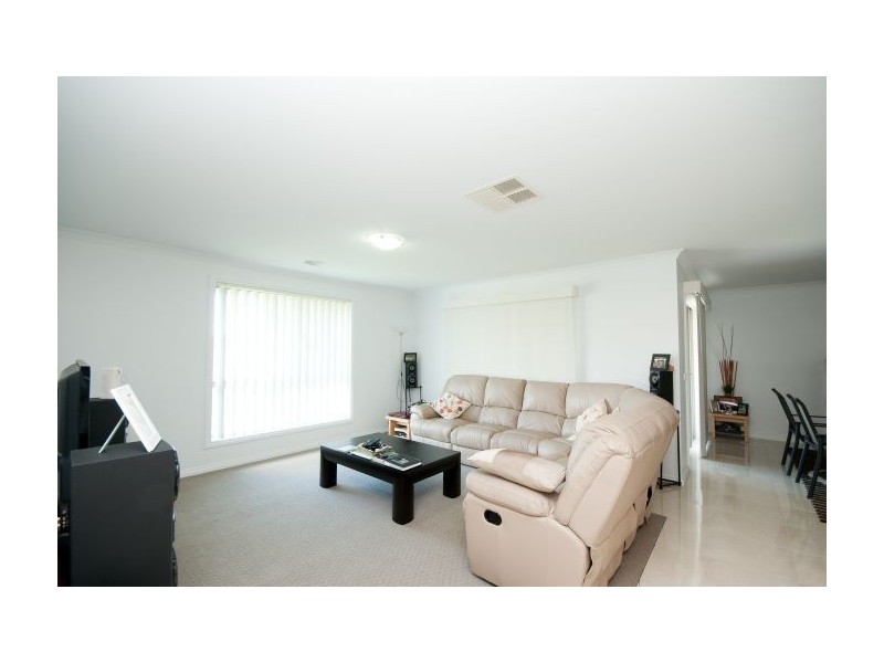 1 Owl Court, Thurgoona NSW 2640