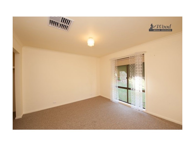 665 Pearsall Street, Lavington NSW 2641