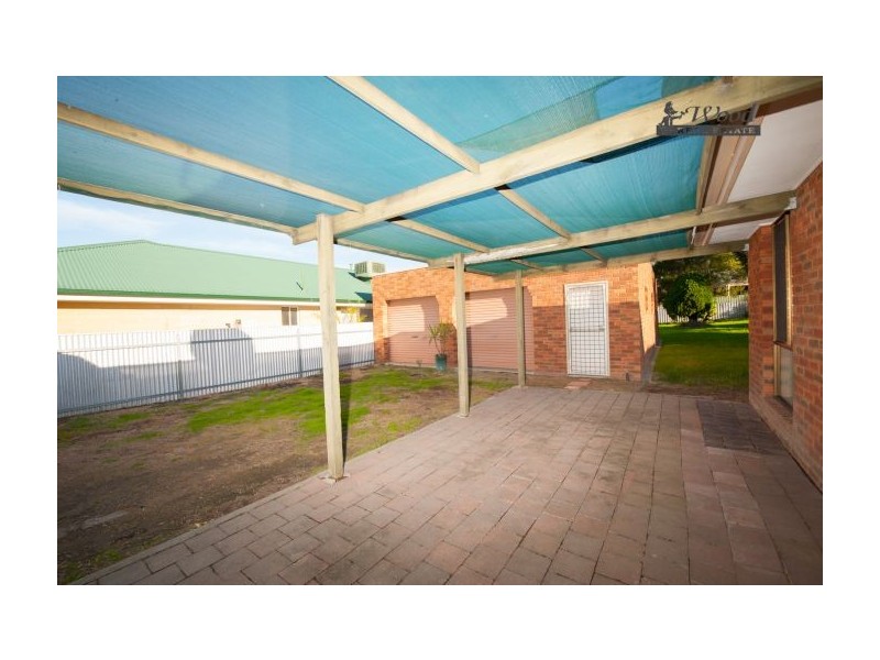 665 Pearsall Street, Lavington NSW 2641