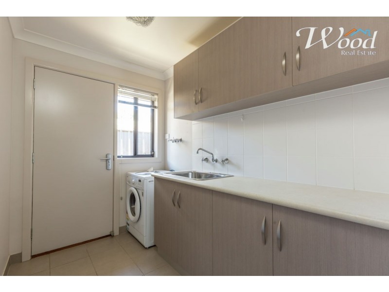 122 Hotham Circuit, Thurgoona NSW 2640