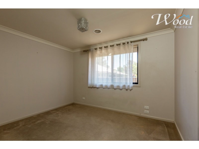 122 Hotham Circuit, Thurgoona NSW 2640