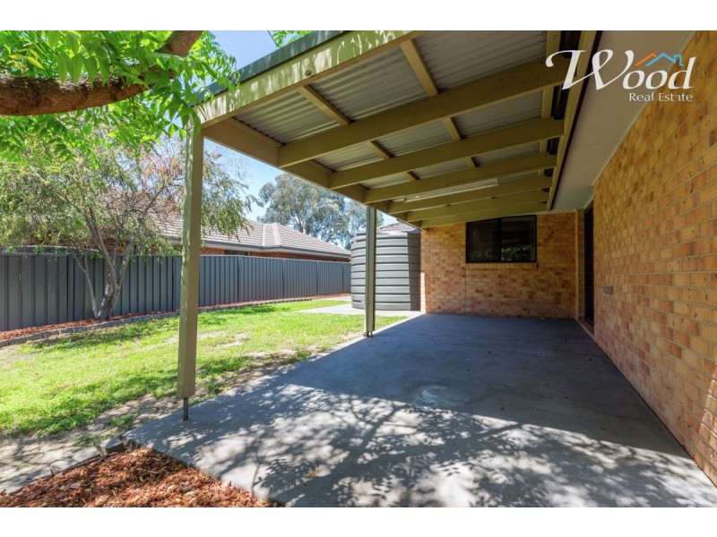 122 Hotham Circuit, Thurgoona NSW 2640