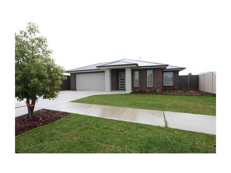 243 Kosciuszko Road, Thurgoona NSW 2640