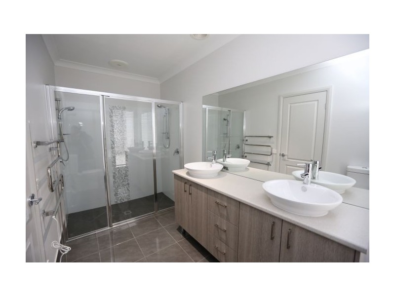 243 Kosciuszko Road, Thurgoona NSW 2640