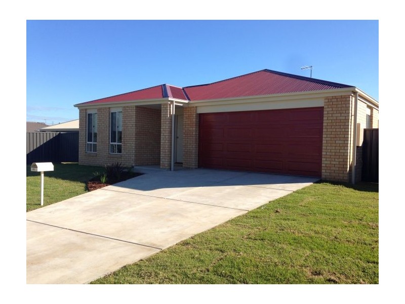 40 Gabrielle Court, Lavington NSW 2641