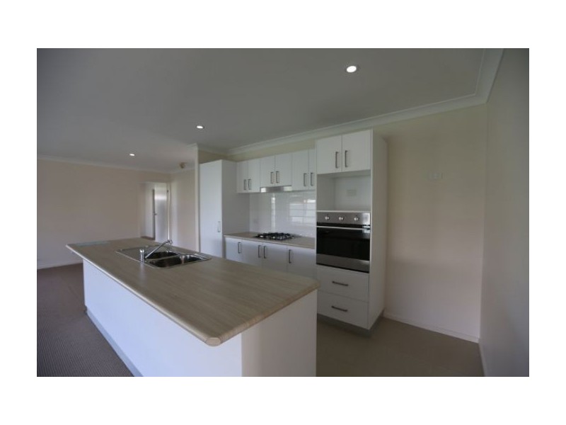 40 Gabrielle Court, Lavington NSW 2641
