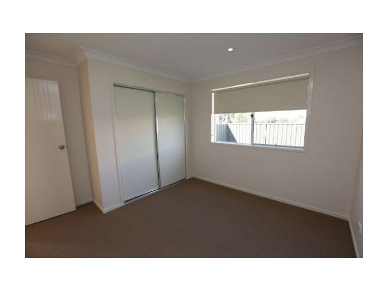 40 Gabrielle Court, Lavington NSW 2641