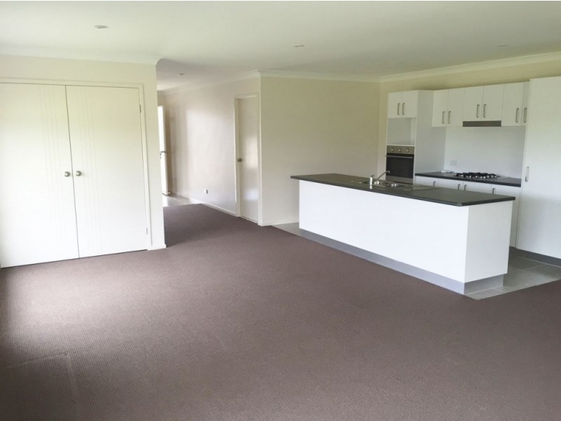23 Gabrielle Court, Lavington NSW 2641