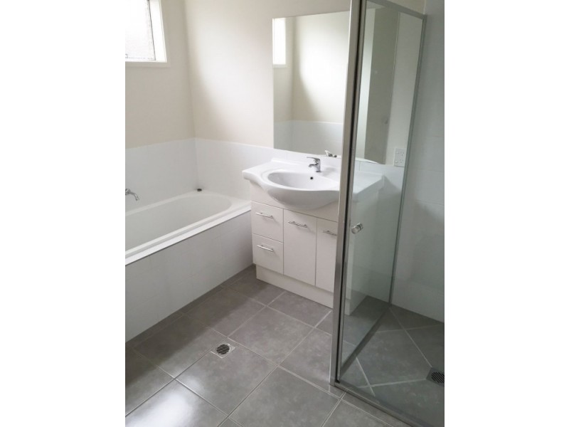 23 Gabrielle Court, Lavington NSW 2641