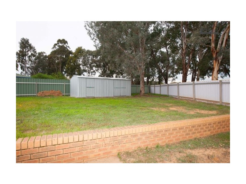 13 Blackbutt Court, Thurgoona NSW 2640