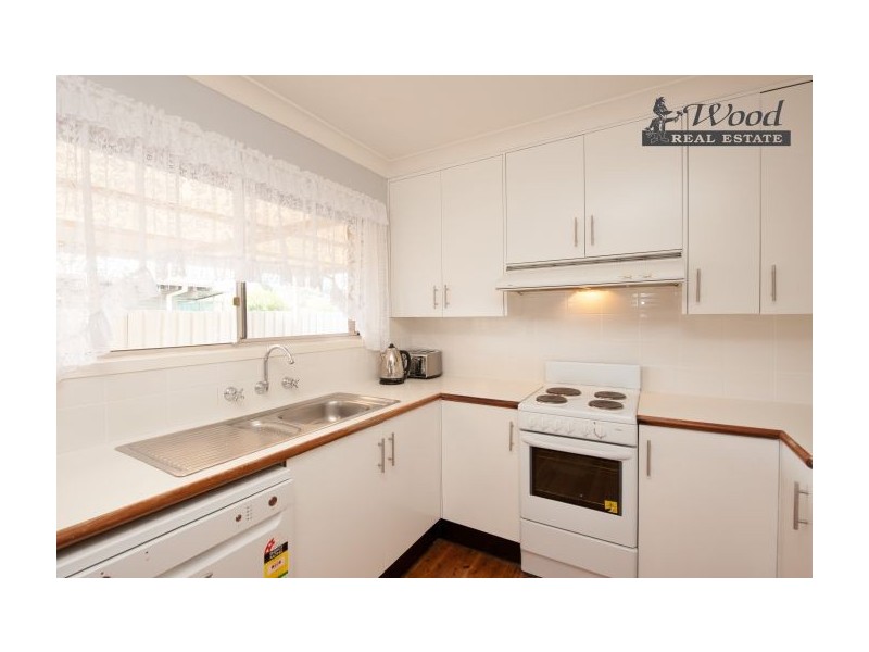 340 Sutherland Street, Lavington NSW 2641