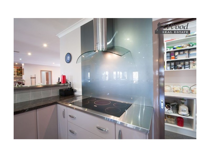 39 Hinchinbrook Crt, Thurgoona NSW 2640