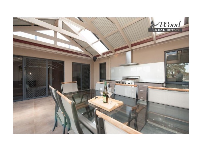 39 Hinchinbrook Crt, Thurgoona NSW 2640