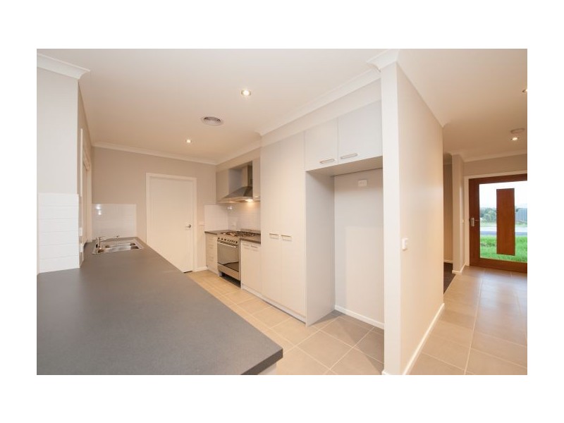 15 Curley Court, Thurgoona NSW 2640