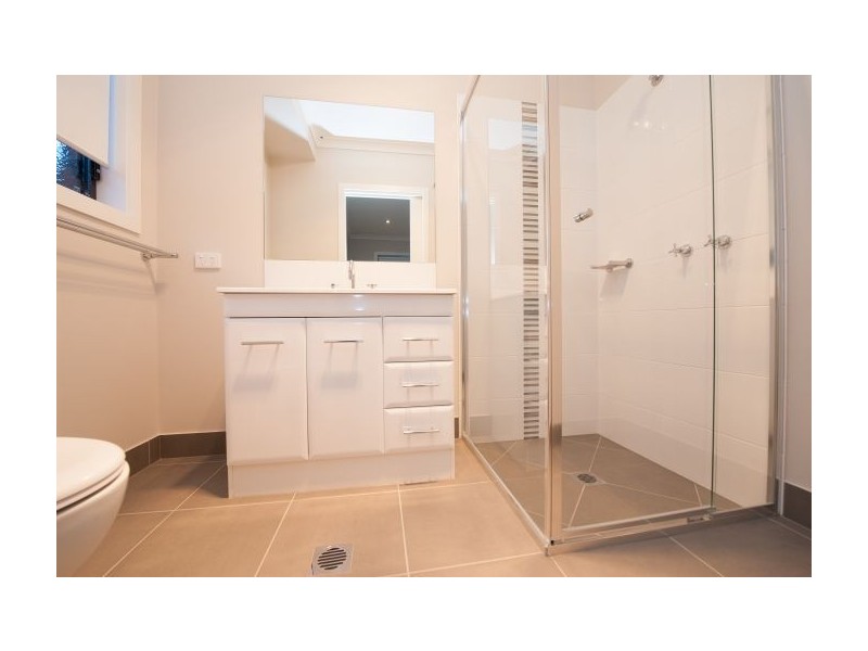 15 Curley Court, Thurgoona NSW 2640