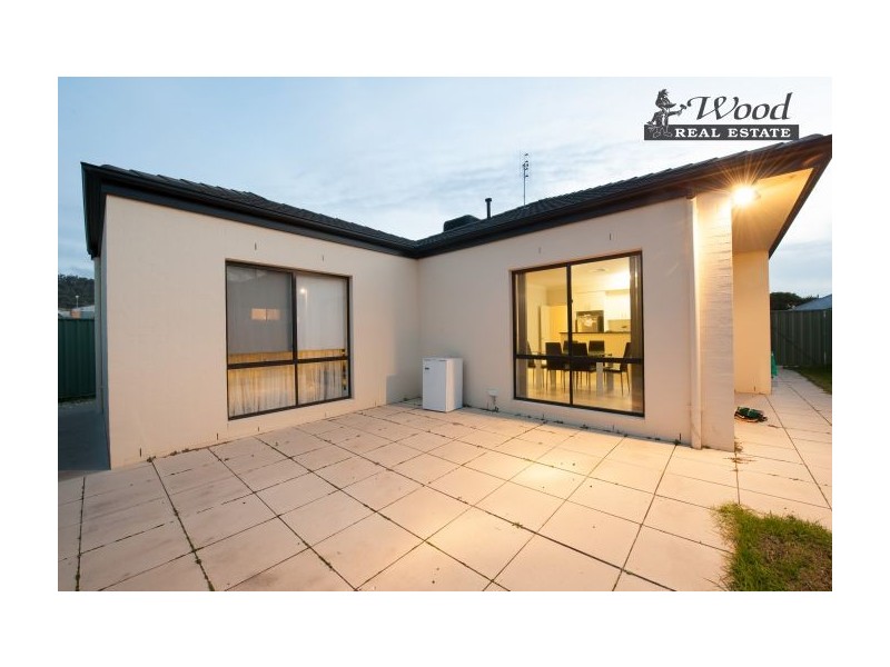 2/213 Cadell St, East Albury NSW 2640
