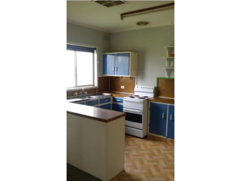 17 Queen Street, Yerong Creek NSW 2642