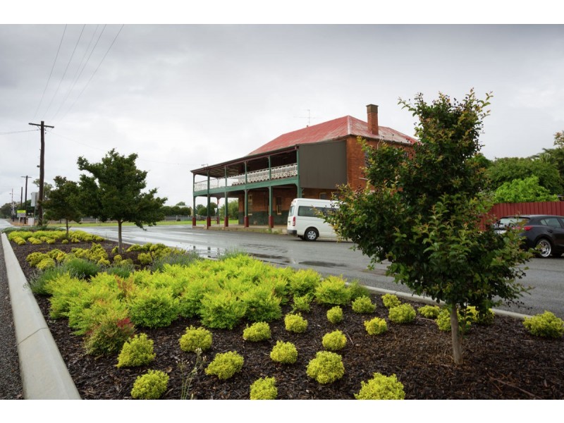 17 Queen Street, Yerong Creek NSW 2642