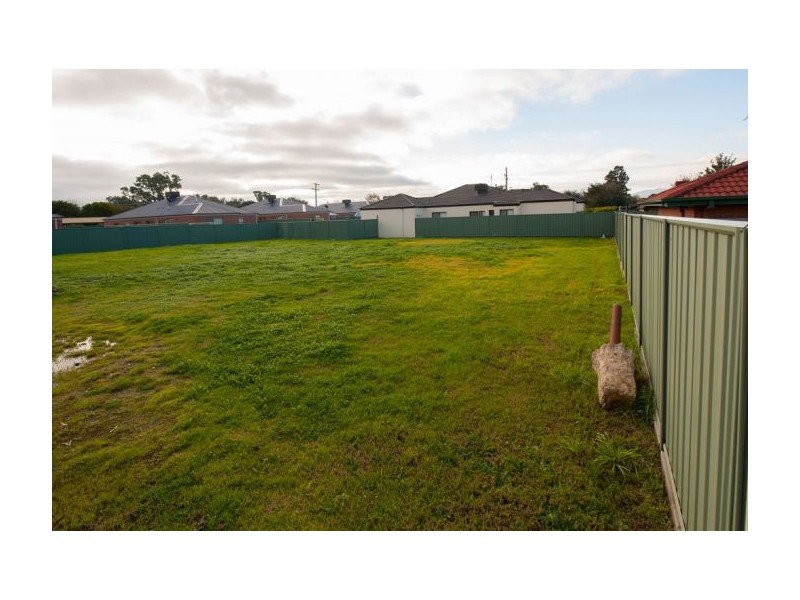 2/213 Cadell Street, East Albury NSW 2640
