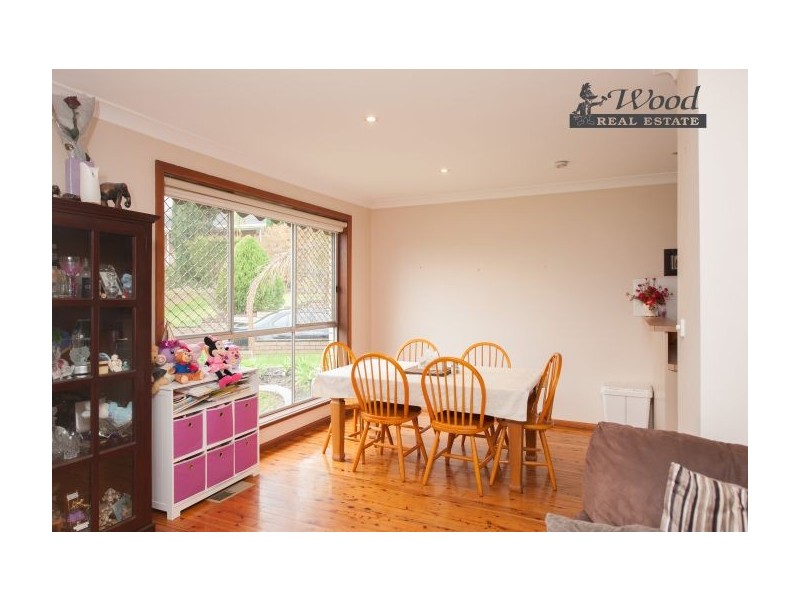 396 Gayview Crescent, Lavington NSW 2641