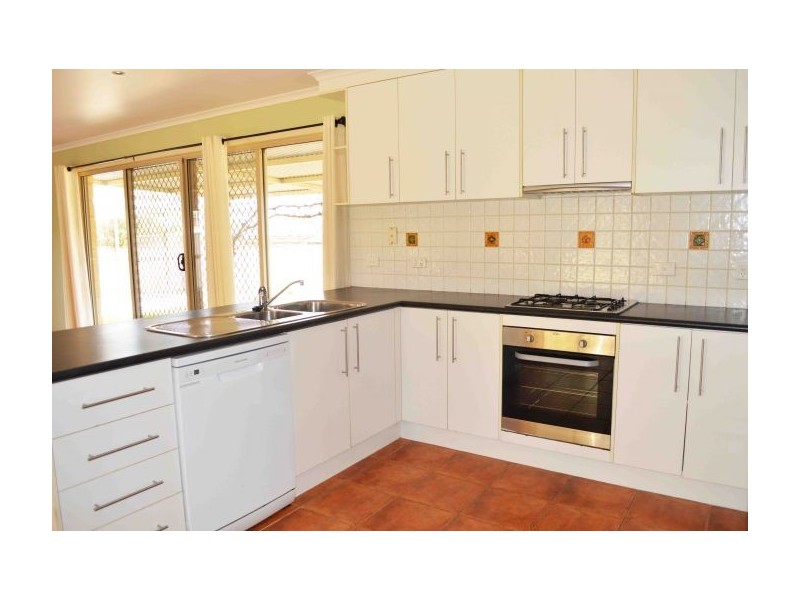 5 Algona Road, Lavington NSW 2641