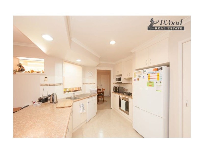 4 Augusta Court, Thurgoona NSW 2640