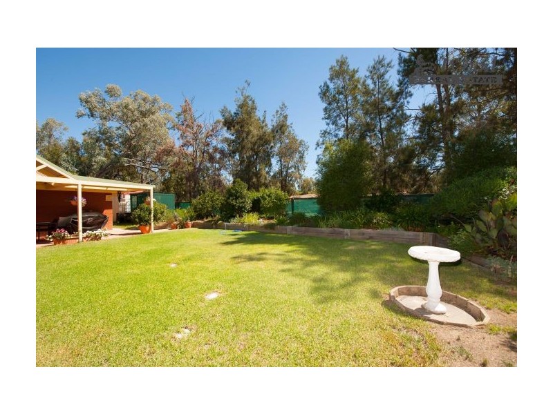 4 Augusta Court, Thurgoona NSW 2640