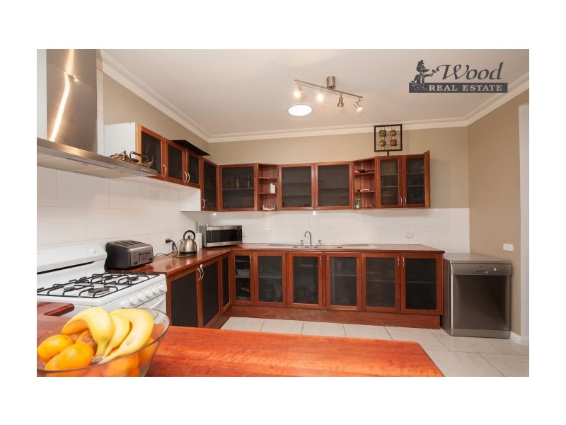 338 Macauley Street, South Albury NSW 2640