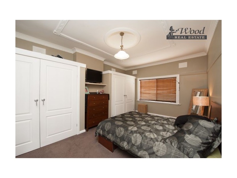 338 Macauley Street, South Albury NSW 2640