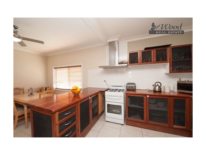338 Macauley Street, South Albury NSW 2640