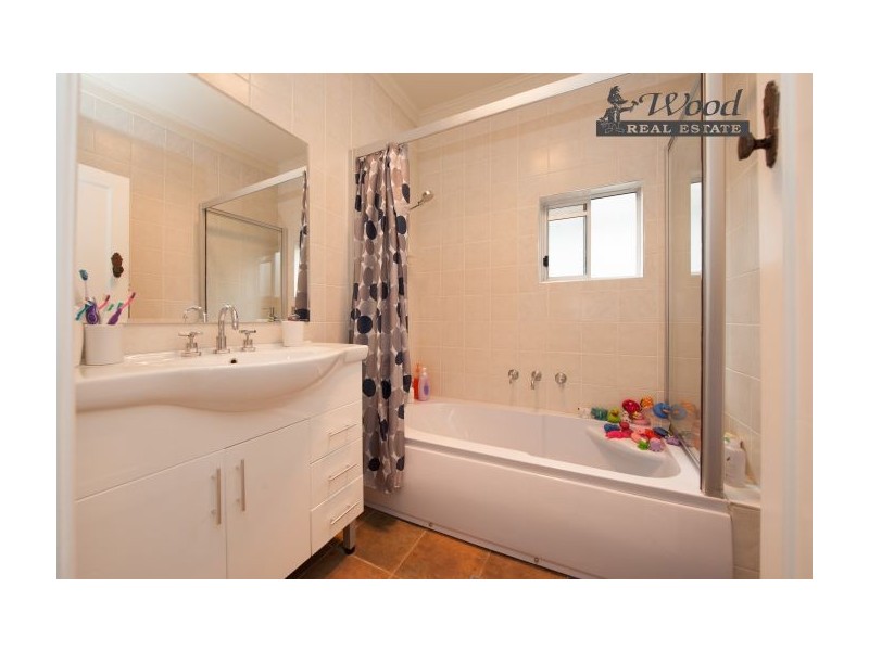 338 Macauley Street, South Albury NSW 2640