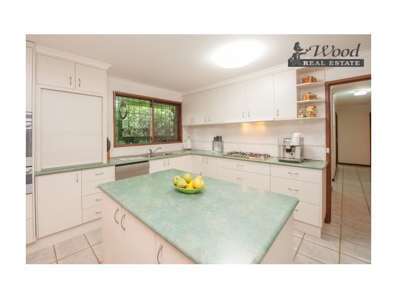 391 Elton Court, Lavington NSW 2641