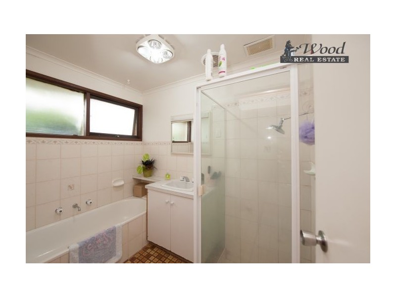 391 Elton Court, Lavington NSW 2641