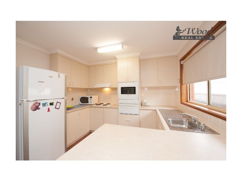 391 Elton Court, Lavington NSW 2641