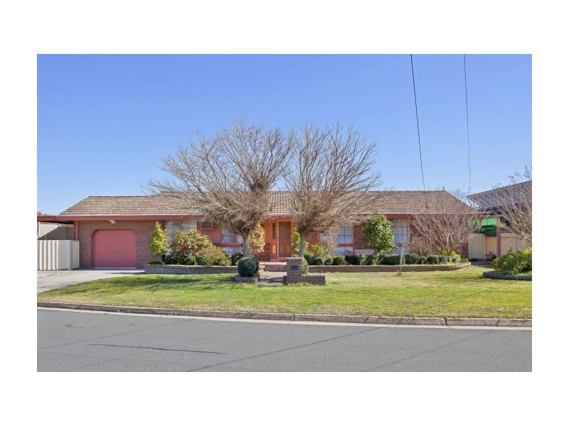 370 Sandrina Drive, Lavington NSW 2641