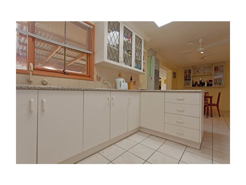 370 Sandrina Drive, Lavington NSW 2641